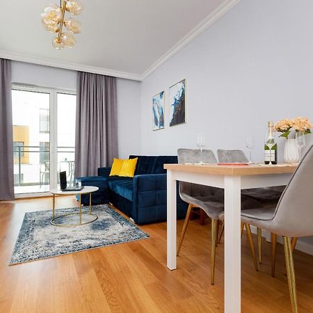 Apartament Dom przy Okrzei by Renters Prestige Warszawa Eksteriør bilde
