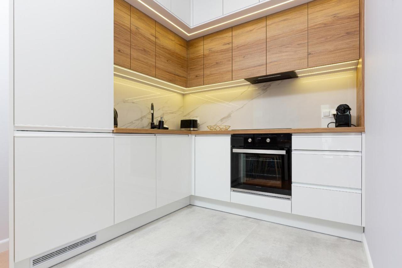 Apartament Dom przy Okrzei by Renters Prestige Warszawa Eksteriør bilde