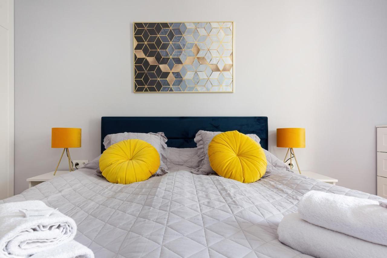 Apartament Dom przy Okrzei by Renters Prestige Warszawa Eksteriør bilde